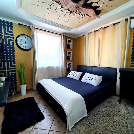 Airport Luxury Apartman 42 Vecsés Exteriör bild
