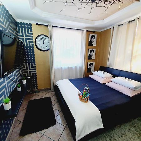 Airport Luxury Apartman 42 Vecsés Exteriör bild