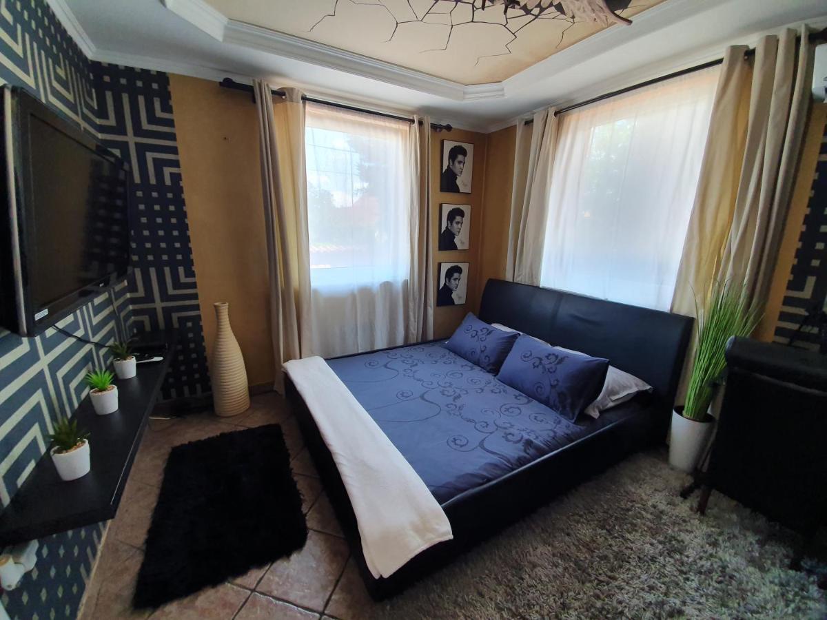 Airport Luxury Apartman 42 Vecsés Exteriör bild