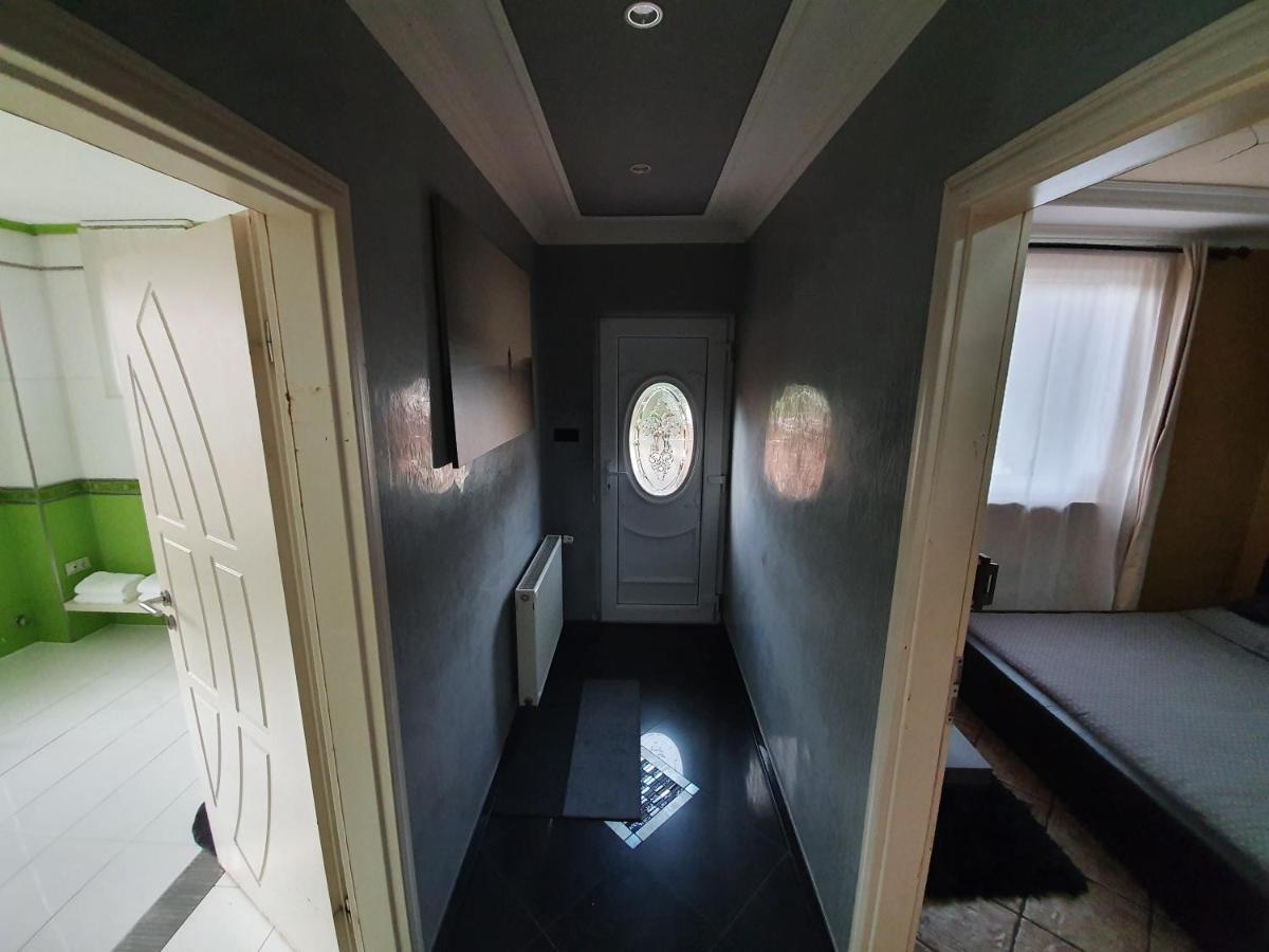 Airport Luxury Apartman 42 Vecsés Exteriör bild